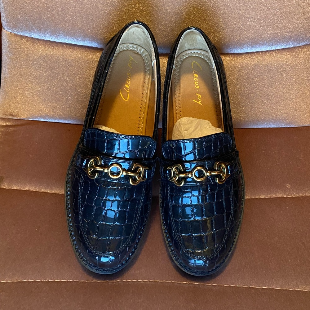 NWOB Black Shoes Sz 6.5